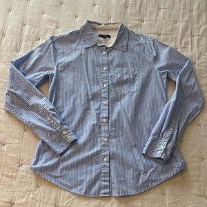 Women’s GAP Light Blue Pinstripe Button Down Shirt